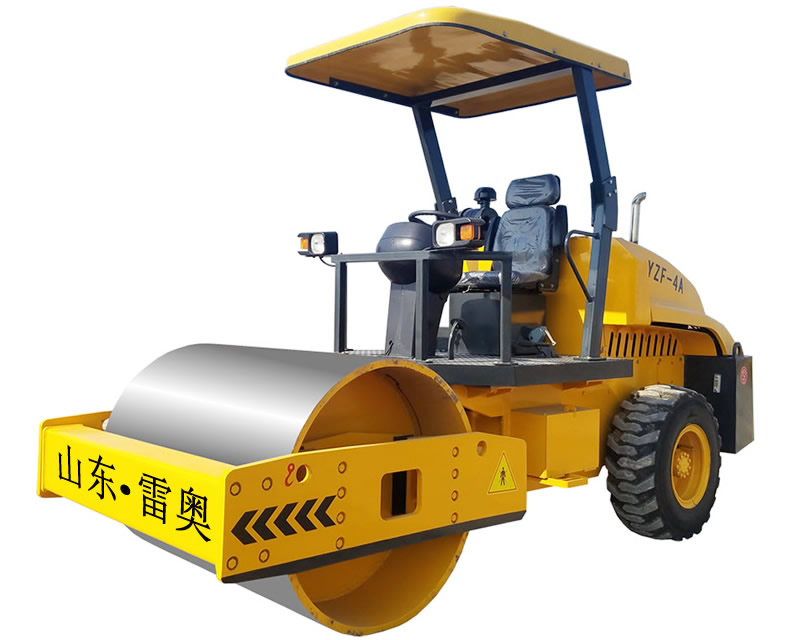 4噸駕駛篷壓路機(jī)